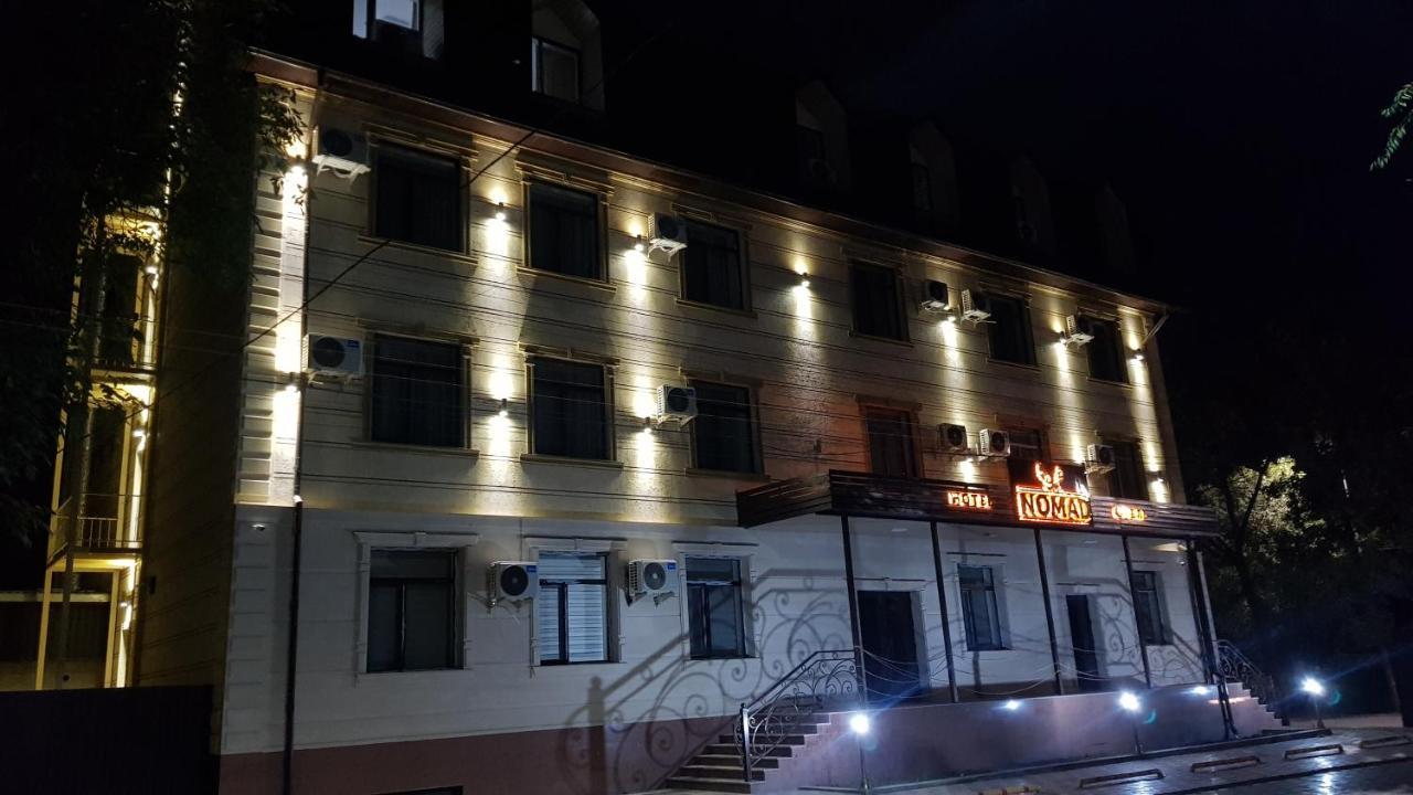 Nomad Hotel Bishkek Halal Екстериор снимка