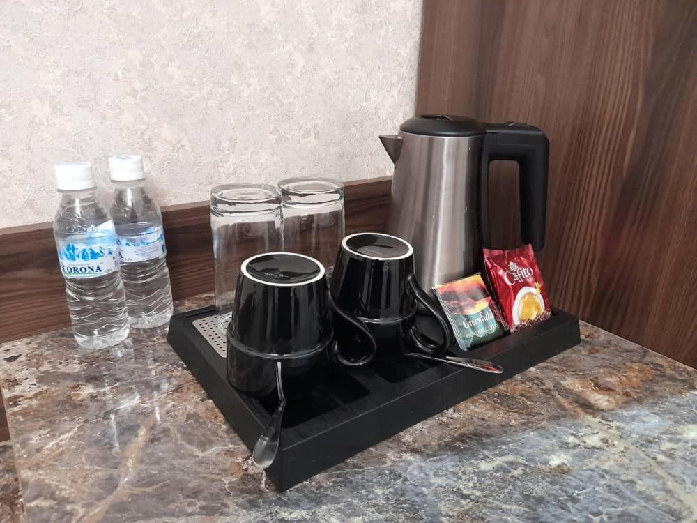 Nomad Hotel Bishkek Halal Екстериор снимка